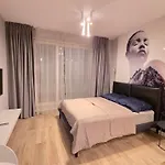 Ovo * Вроцлав